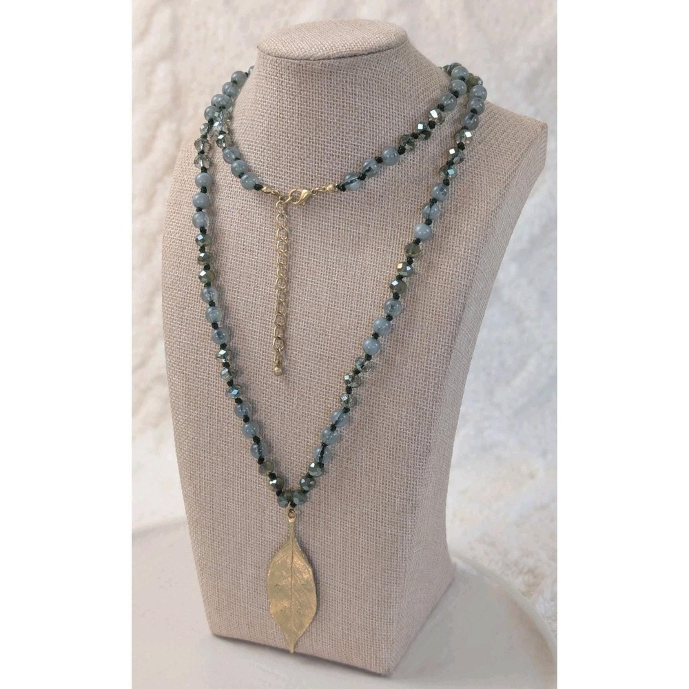 Artisan Style Knotted Bead Necklace Gold‎ Leaf Pendant Boho Statement
